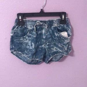 2 pairs of girls shorts